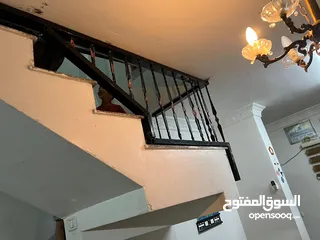  2 متوفر جميع اعمال الحدادة جميع الاحجام والاشكال وحتى الديكورات