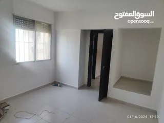  13 بيت مستقل في اسكان ابو نصير حاره 3 بجانب المدارس والخدمات نظام 3 طوابق للايجار