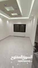  22 شقة سوبر ديلوكس طابق ثالث مع روف في مرج الحمام