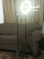  1 ضوء وحامل موبايل