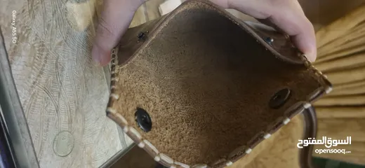 6 محفظة ايطالي صنع يدوي HandMade جلد طبيعي صافي اصلي من الداخل والخارج (جديدة)  حجمها ممتاز مناسب لاي