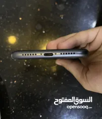  3 ايفون 11 للبيع بحالة ممتازه وكاله ولا شخط