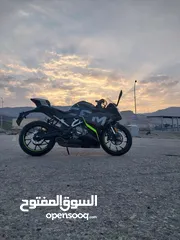  2 CFMOTO 250 sr بحالة الوكالة