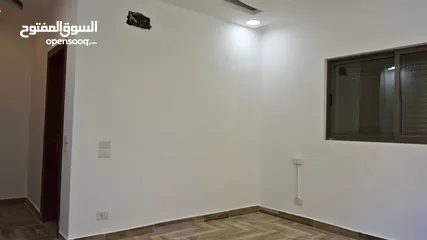  10 شقة مميزة في مبنى فخم في اجمل مناطق خلدا