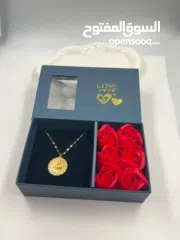  18 بيع عطور وساعات واكسسوارات