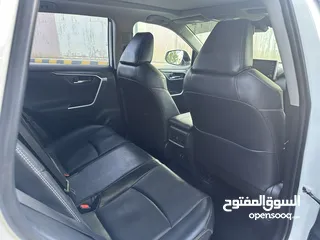  16 تويوتا راف فور ليميتد هايبرد موديل 2019 فل كامل أعلى صنف مع بانوراما للبيع