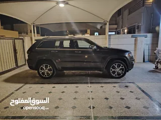  8 Jeep شيروكي اوفر لاند