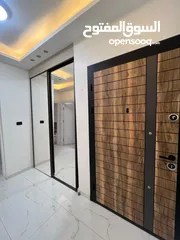  5 شقه داخل منطقه ام السماق / جنب مدارس الدر المنثور