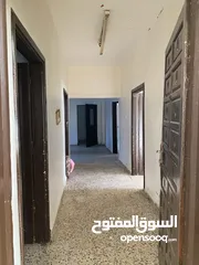  22 منزل مستقل طابقين مع ارض وحديقة مساحة الارض 1000 متر مربع