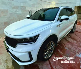  2 كيا سورينتو 2021 أبيض لؤلؤي للبيع