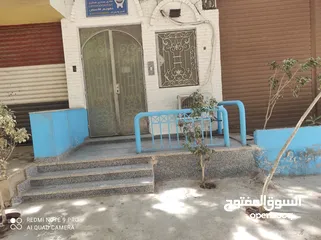  4 عيادة أسنان مجهزة بالكامل بشارع الهرم بجوار بنك مصر للبيع.