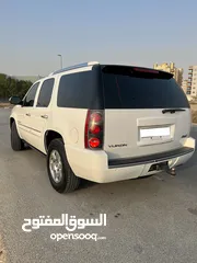  3 2007 GMC Yukon Denali - GCC