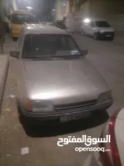  1 أوبل كاديت موديل 91 صالون ميكانيكياتها جيده ولكن بحاجة إلى دهان