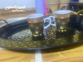  17 فناجين كؤوس وصحون