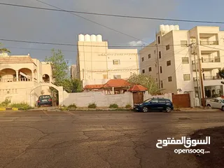  3 بيت للبيع مكون من ثلاث طوابق عمان جاوا إسكان أشكو ضاحية الكرمل