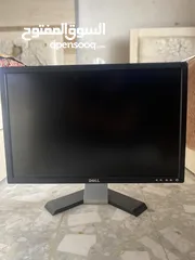  3 قطع للي معني بأشي يتواصل خاص