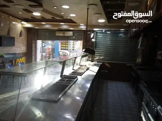  7 عدد مطعم كامله شبه جديده