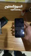  3 ايفون 11 بحاله ممتازه وبسعر مغري  افحص قبل كل اشي والسعر فش في مناقشه بلمره فش مجال