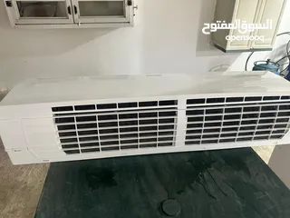  2 موجود مكيف طن ونص سامسونج استعمال اشي بسيط  المكيف شغال والغاز فل  للبيع