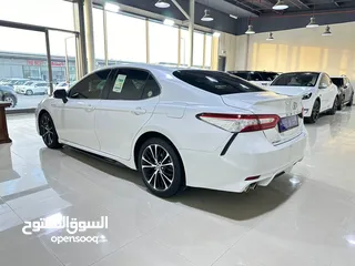  5 تويوتا كامري جراند سبورت  GRAND SPORT V6 سته سلندر ابيض / اسود