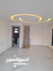  10 شقق جديدة للبيع