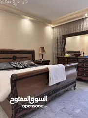  3 شقه دوبلكس ارضي طابقين مفروشه للإيجار بمدخل خاص منفصل عن باقي العماره مع كراج خاص خصوصيه تامه