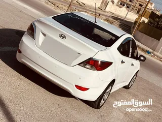  6 هيونداي اكسنت 2014 سياره مش ناقصها اشي غير رشه دهان وله السياره الله يبارك لصاحب النصيب