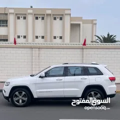  4 Grand Cherokee Limited V6 model 2014