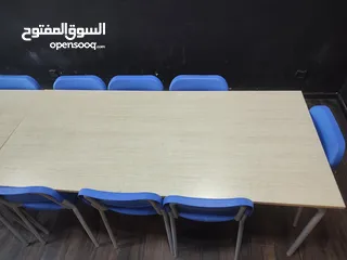 2 طاولات وكراسي لقاعات دراسية او اجتماعات