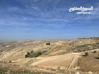  3 ارض للبيع بدر الجديده حي الاميرات(حوض الرقيقه) باطلاله عاليه جدا 3940م