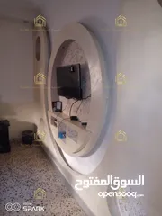  8 شقة فارغة أو مفروش أرضي مع ترس ومدخل مستقل