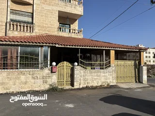  2 شقة طابق ارضي مساحة 165 متر للبيع بسعر مغري جدا