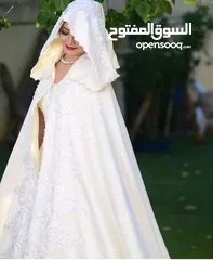  4 عباية عرايس مغربية  فخمه  وكل ما يلزم العروس،
