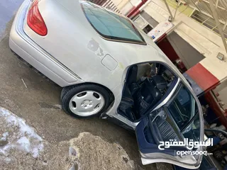  2 مرسيدس E200 مديل 1998