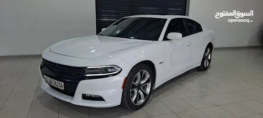  2 Dodge Charger R/T