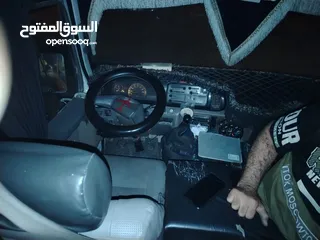  1 باص عمومي 2003 خط المفرق ام بطيمه للبيع