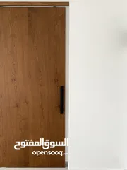  8 4 استوديوهات للبيع