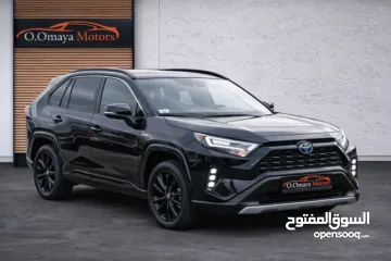  1 2023 إضافات كاملة مع فتحة سقف Toyota rav4  دفع رباعي