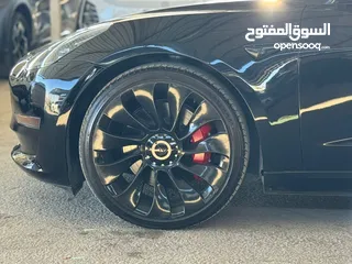  7 Tesla Model Performance  2023 4 Wheeel drive اعلى فئة في التيسلا صنف ال Performance