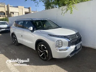  25 ميتسوبيشي اوتلاندر (SUV) F 28 اعلى فئه (Primer) موديل 2023