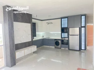  8 للبيع شقة في خروبه بالقرب من مسجد الفاتح وسط البلد
