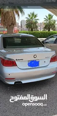  2 BMW 2005  5252i