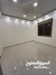  11 شقه جديده طابقيه لها مدخلين سوبر ديلوكس