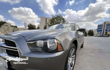  1 دودج تشارجر موديل 2012 ماتور 3500cc فحص 4 جيد