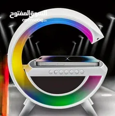  13 سماعة LED لاسلكية مع شاحن مدمج   استمتع بجودة صوت رائعة وإضاءة LED ملونة تضفي لمسة عصرية