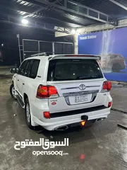  4 لاندكروز VXR 8V