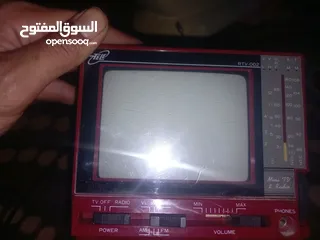  1 تلفزيون قديم ابيص وأسود شغال قحص كامل