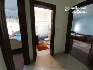  11 شقة طابقيه ( معلقه مستوى الشارع ) فارغة في دير غبار للبيع  ref : 14182