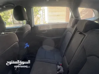  4 low mileage كيا كارنيز