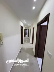  5 شقة طابق اول 4 نوم مجدده بلكامل خلف مطعم ورد بأقل سعر بلمنقطه